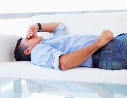 男性困得早且睡眠质量不高 警惕高血压作怪