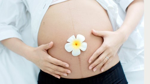 怎样按摩才能有效的去除妊娠纹？