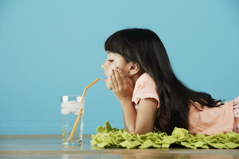 喝饮料比喝白开水还多