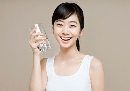 女人喝水的正确时间 你掌握好时间了吗